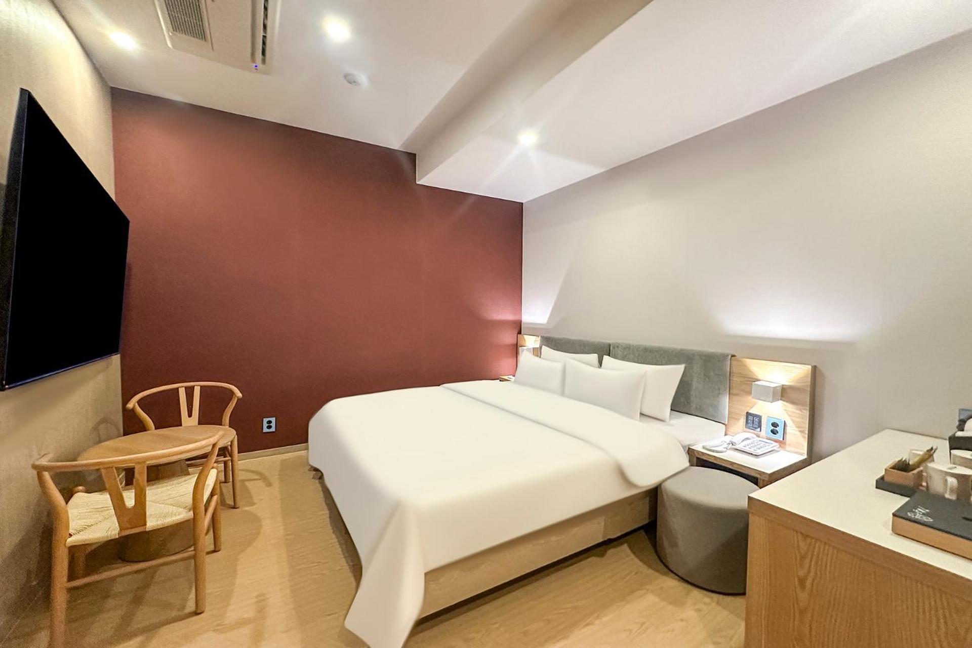 Hound Hotel Чханвон Екстер'єр фото